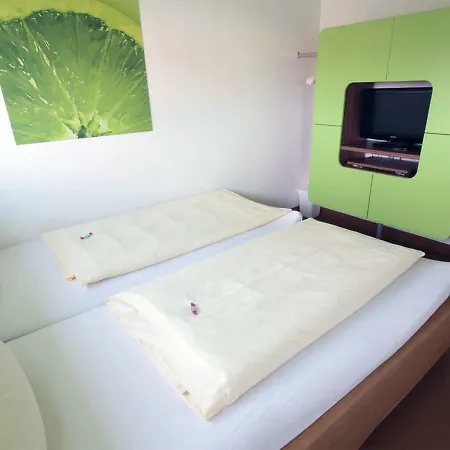 Greenrooms Hotel