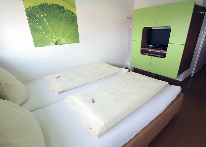 Greenrooms Szálloda